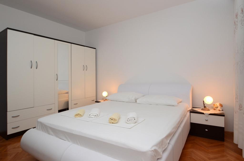 Apartments Marijana Zavalatica Eksteriør bilde